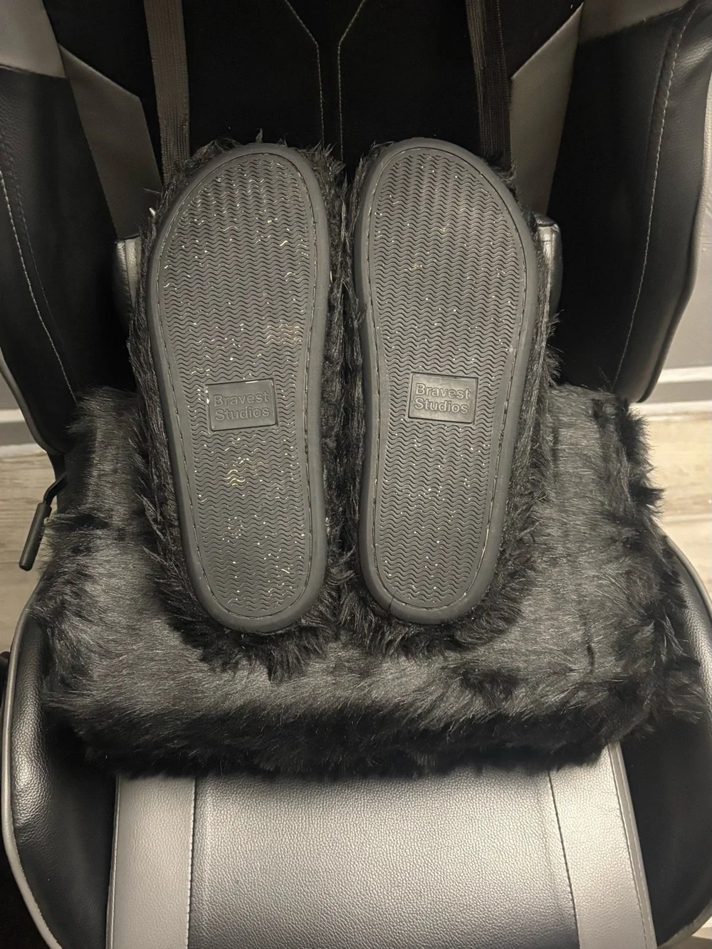 Bravest Studios Bear Claw Mules ‘Black’